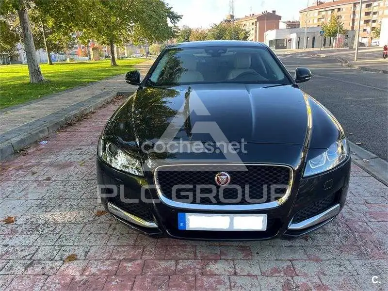 2017 Jaguar XF