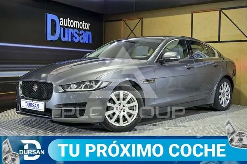 2017 Jaguar XE