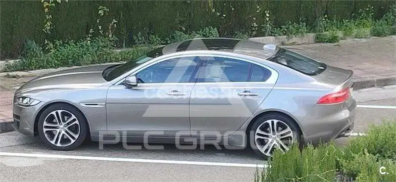 2017 Jaguar XE
