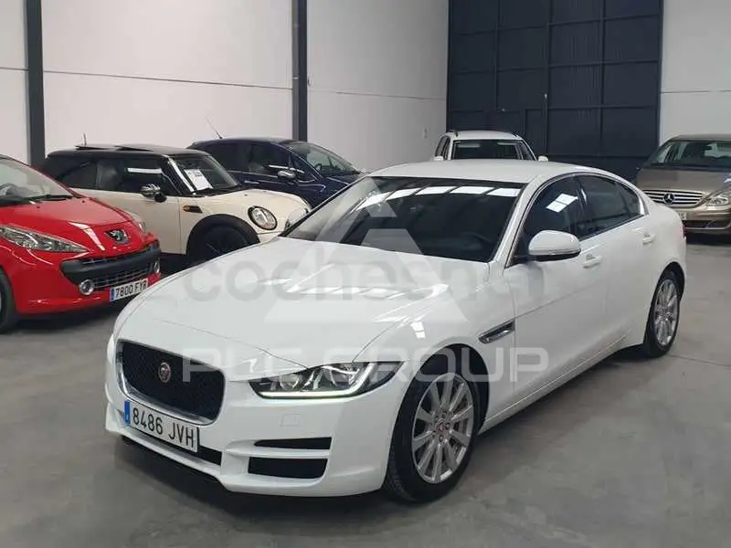 2017 Jaguar XE