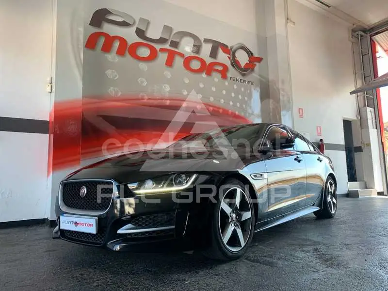 2017 Jaguar XE