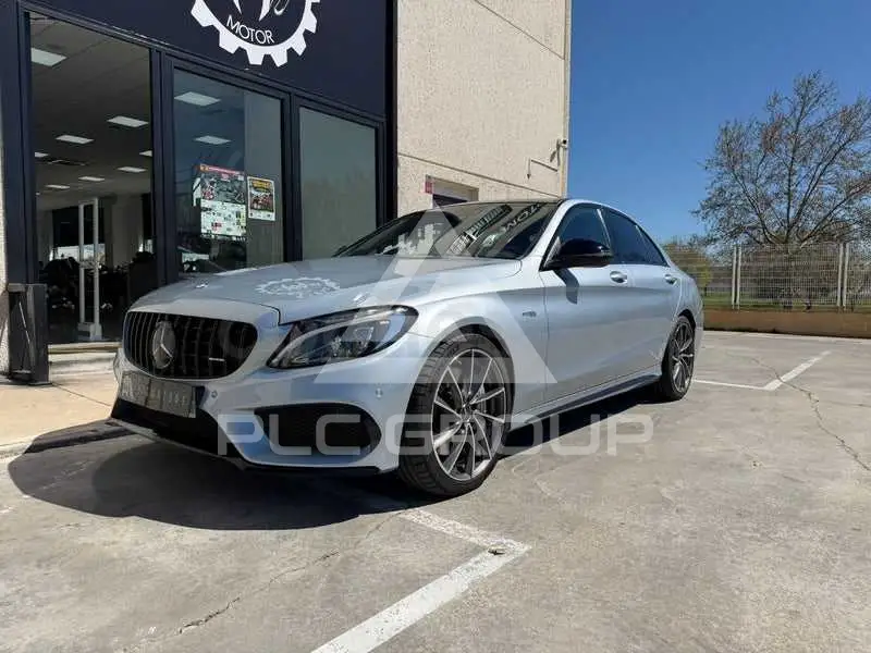 2017 Mercedes Benz C-Class