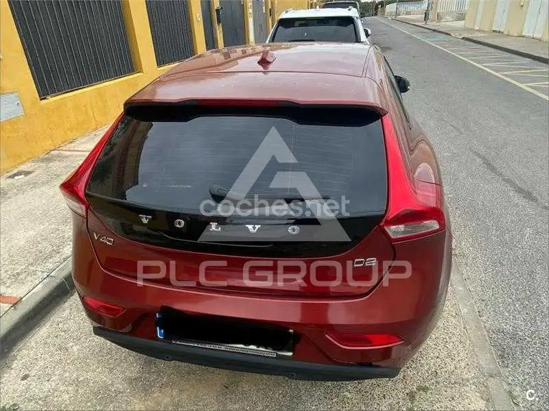 2017 Volvo V40