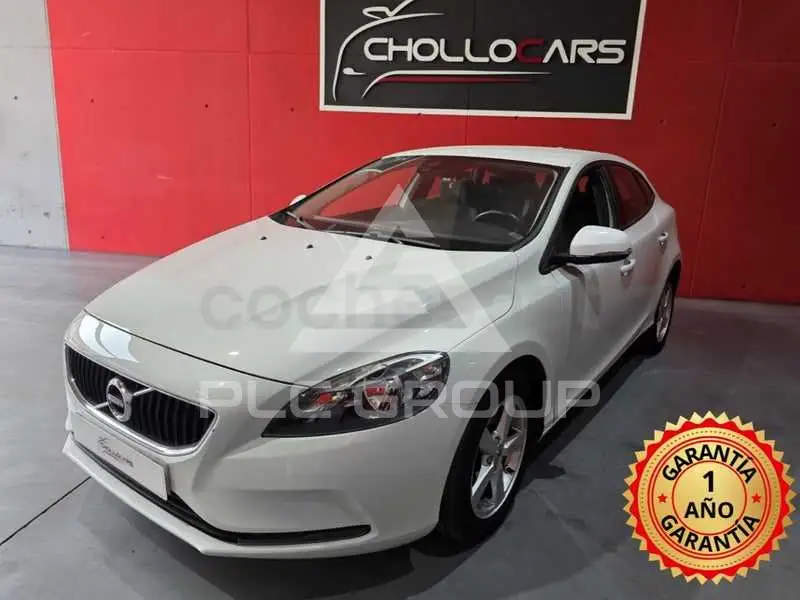 2017 Volvo V40