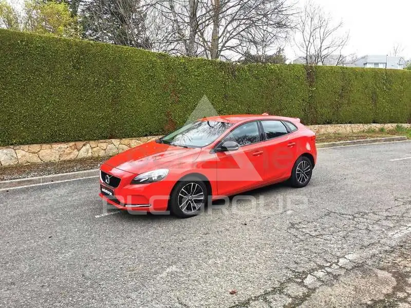 2017 Volvo V40