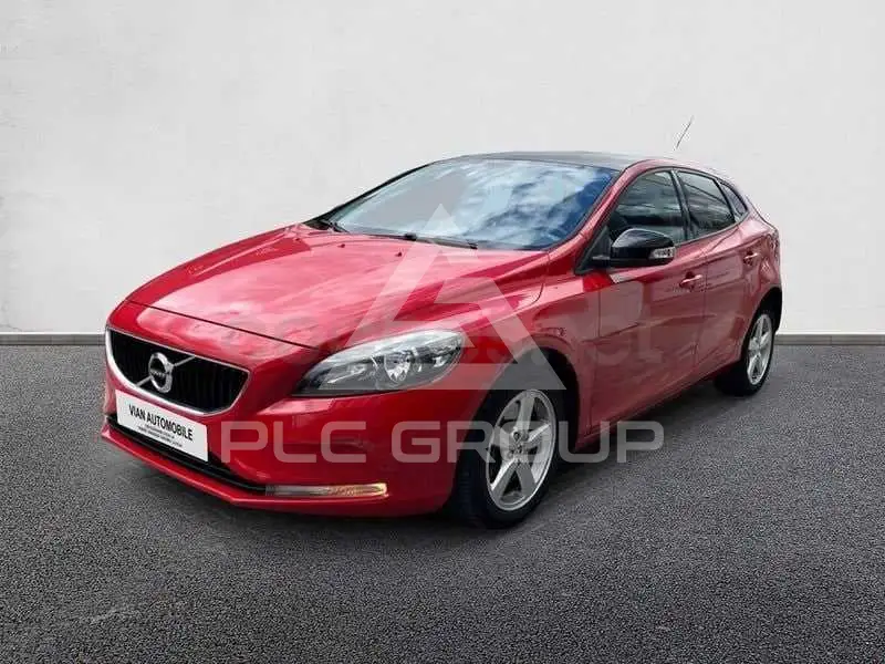 2017 Volvo V40