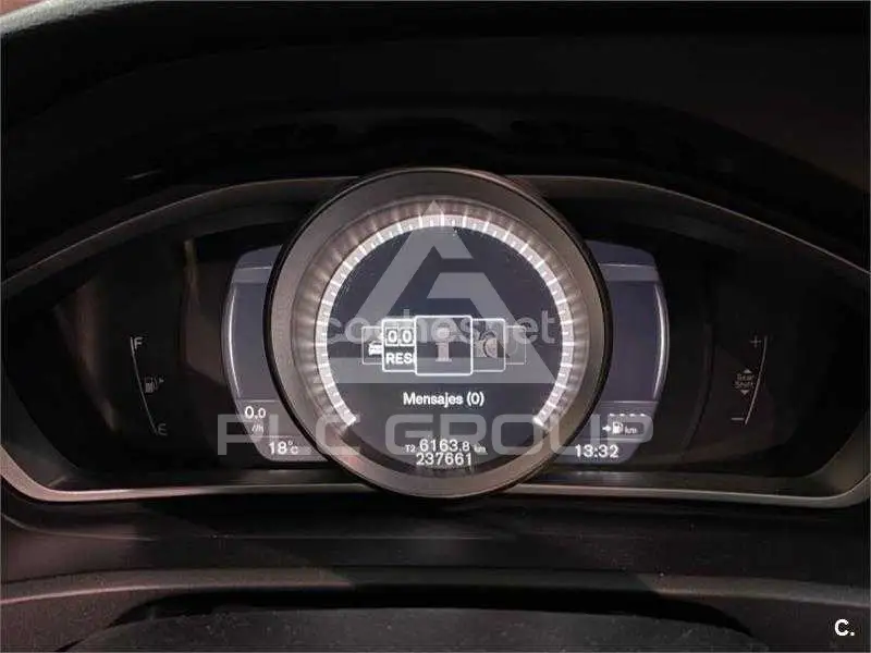 2017 Volvo V40