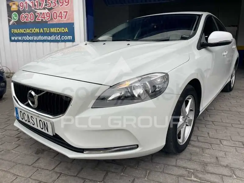2017 Volvo V40