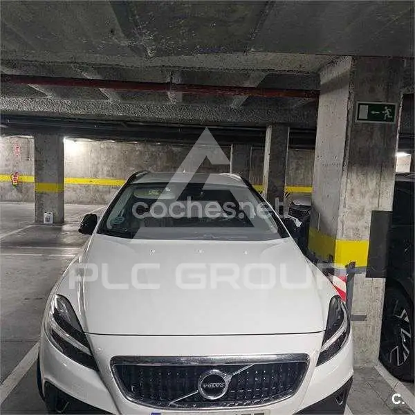2017 Volvo V40
