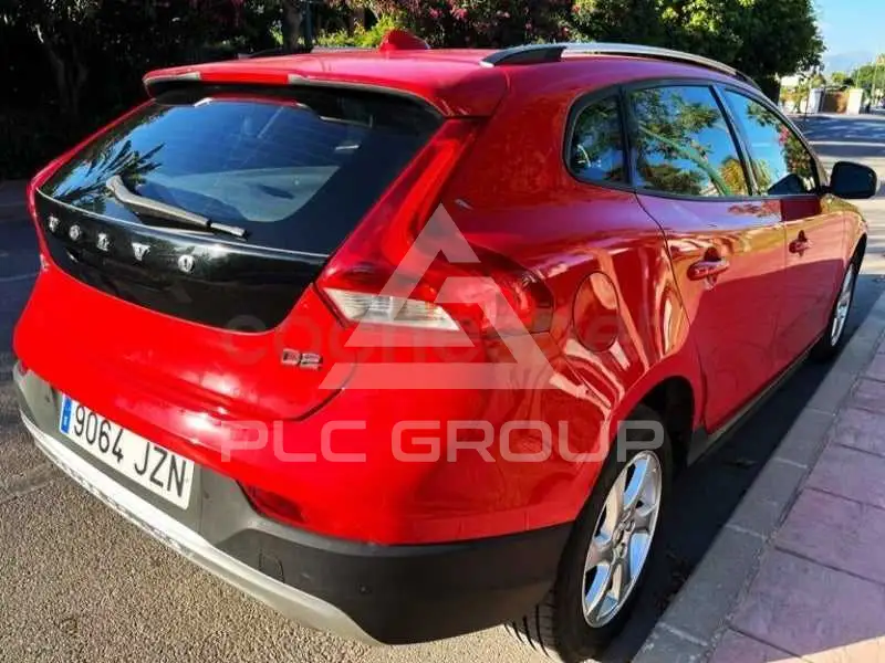 2017 Volvo V40