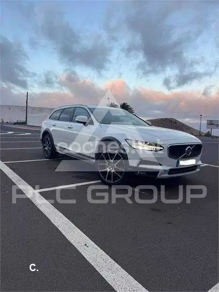2017 Volvo V90