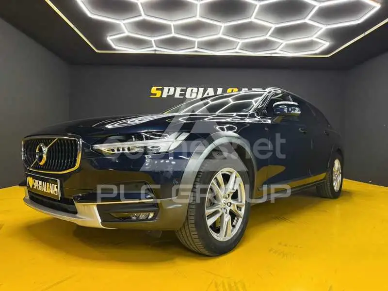 2017 Volvo V90