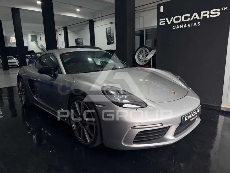 2017 Porsche 718