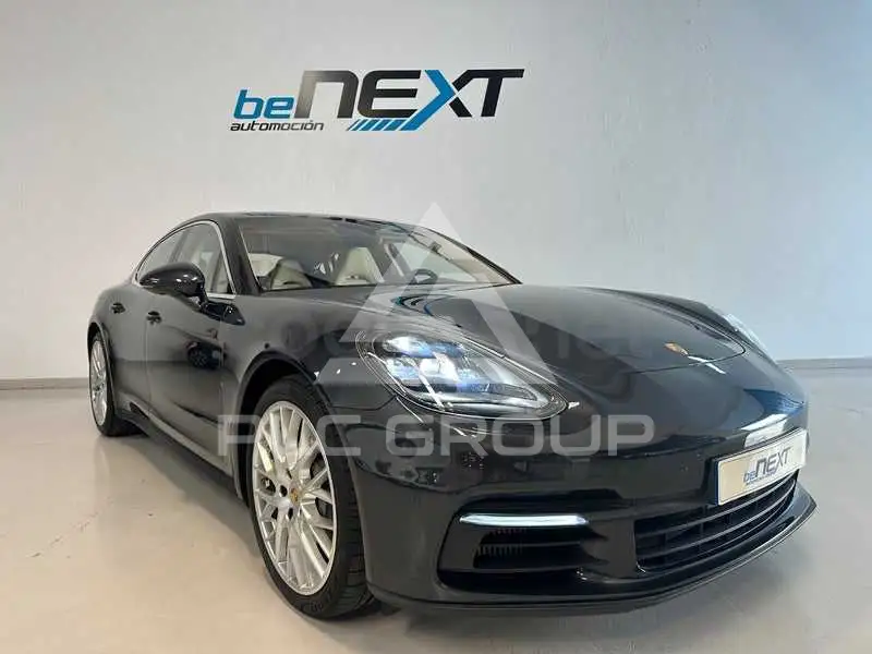 2017 Porsche Panamera