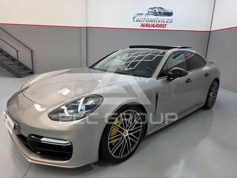 2017 Porsche Panamera
