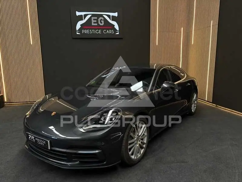2017 Porsche Panamera
