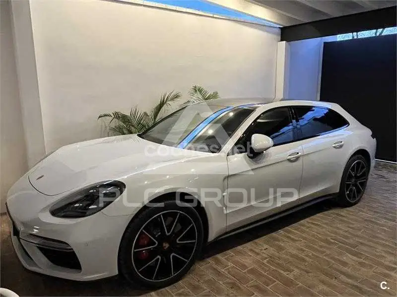 2017 Porsche Panamera