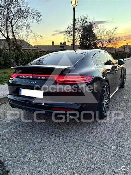 2017 Porsche Panamera