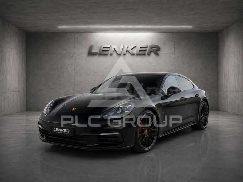 2017 Porsche Panamera