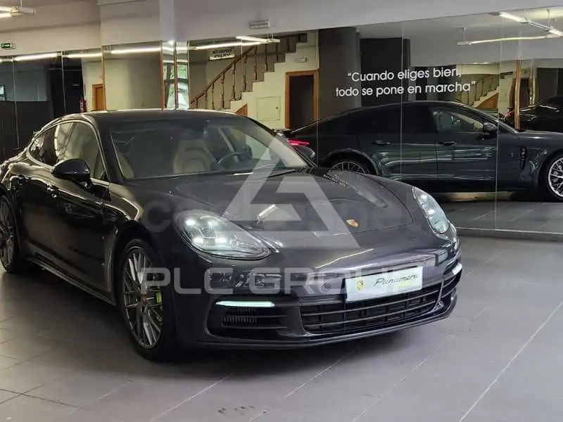 2017 Porsche Panamera