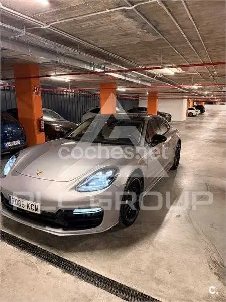 2017 Porsche Panamera