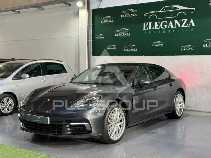 2017 Porsche Panamera