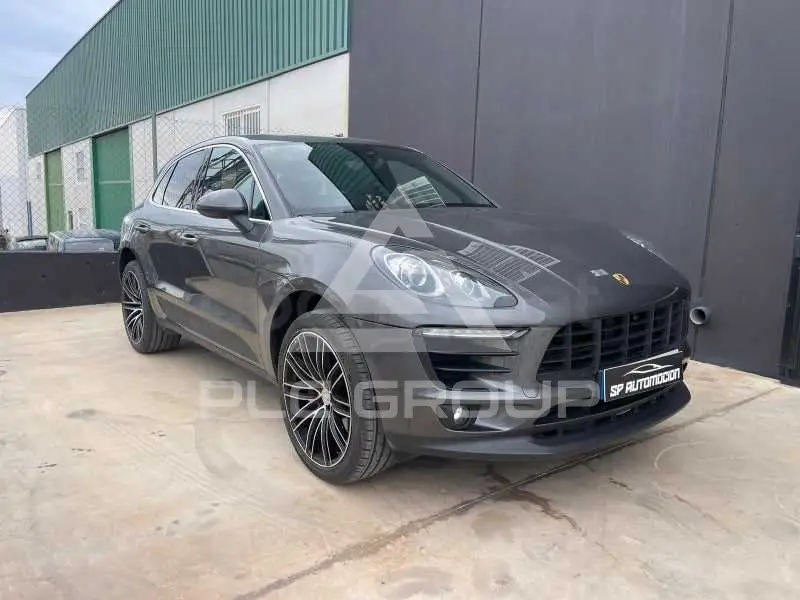 2017 Porsche MACAN