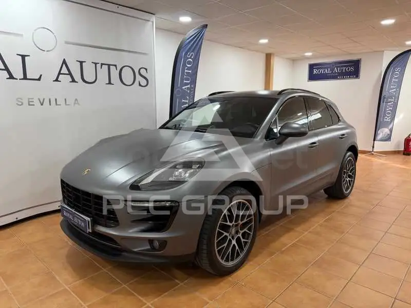 2017 Porsche MACAN
