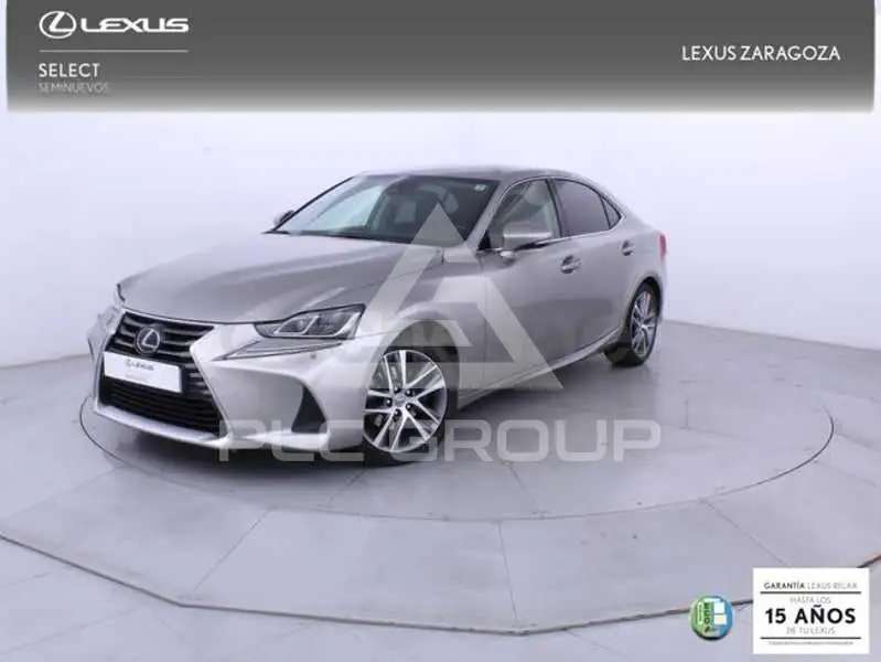 2017 Lexus IS