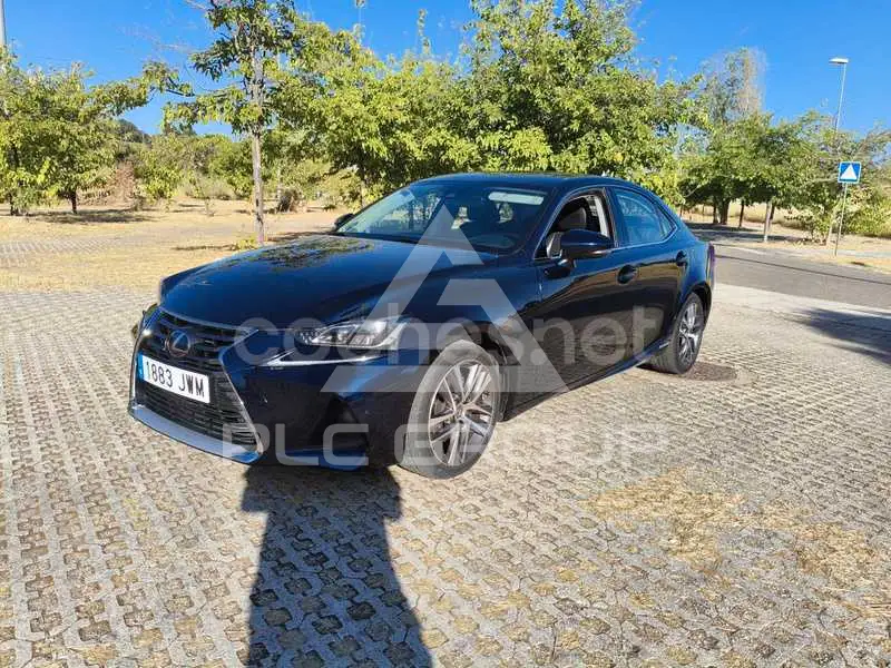 2017 Lexus IS