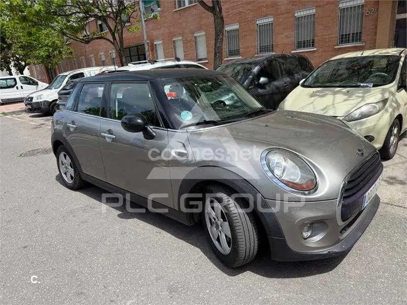 2017 Mini COOPER