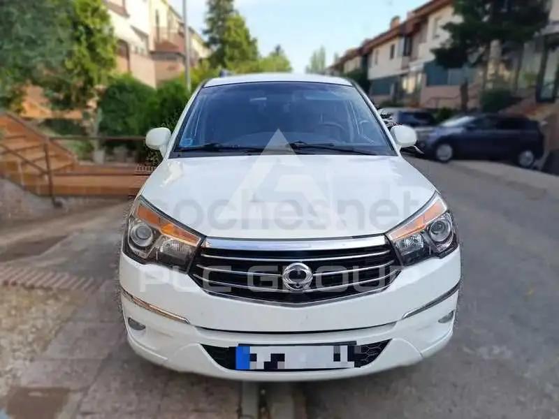 2017 Ssangyong Rodius