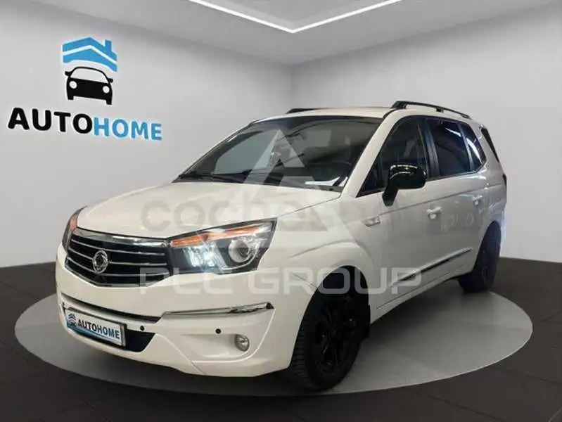 2017 Ssangyong Rodius