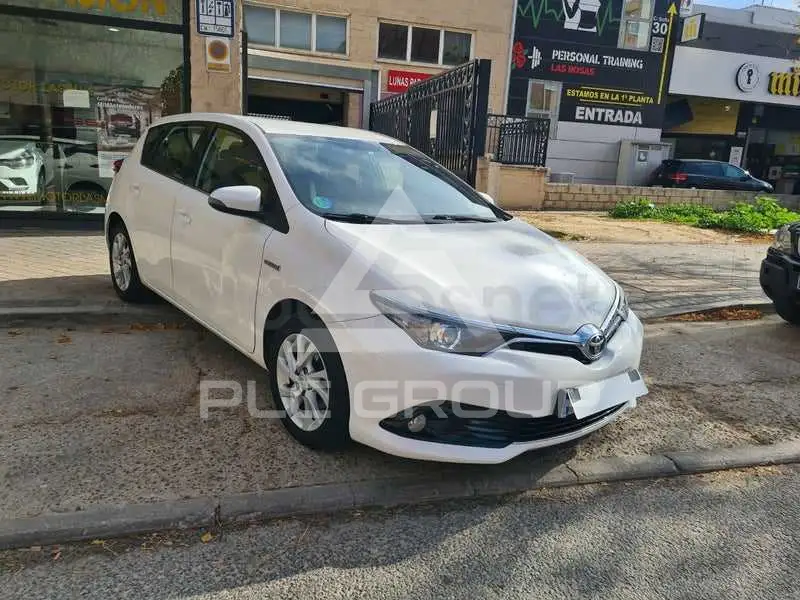 2017 Toyota AURIS