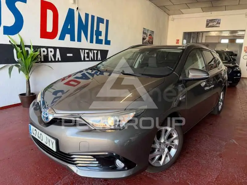 2017 Toyota AURIS
