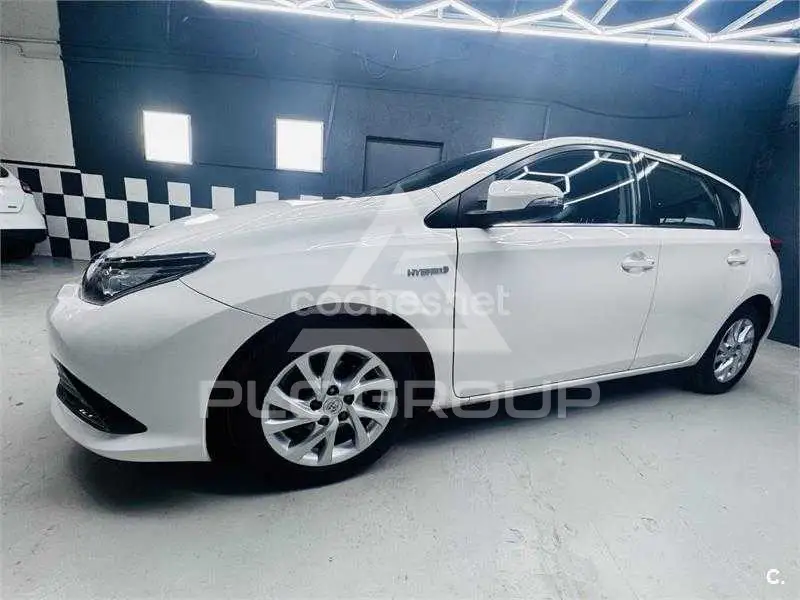 2017 Toyota AURIS