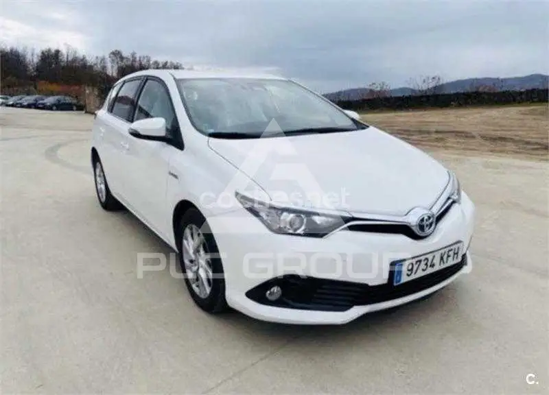 2017 Toyota AURIS