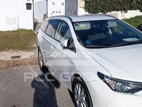 2017 Toyota AURIS