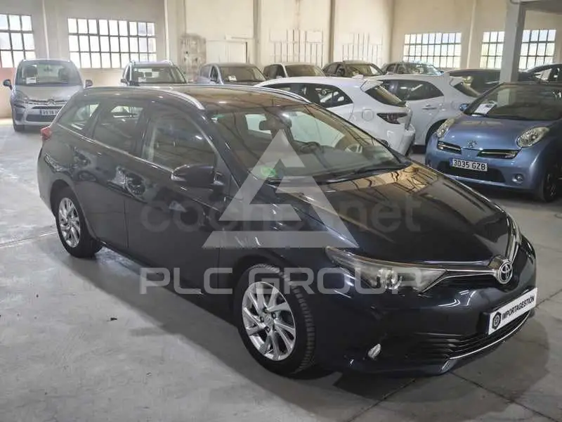 2017 Toyota AURIS