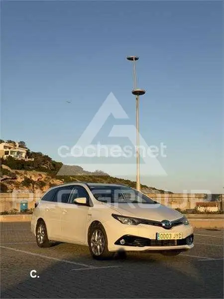 2017 Toyota AURIS