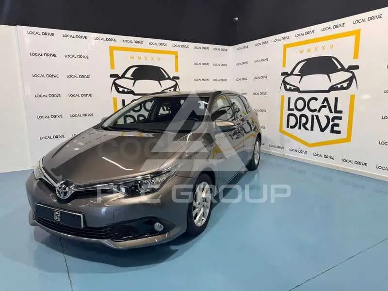 2017 Toyota AURIS