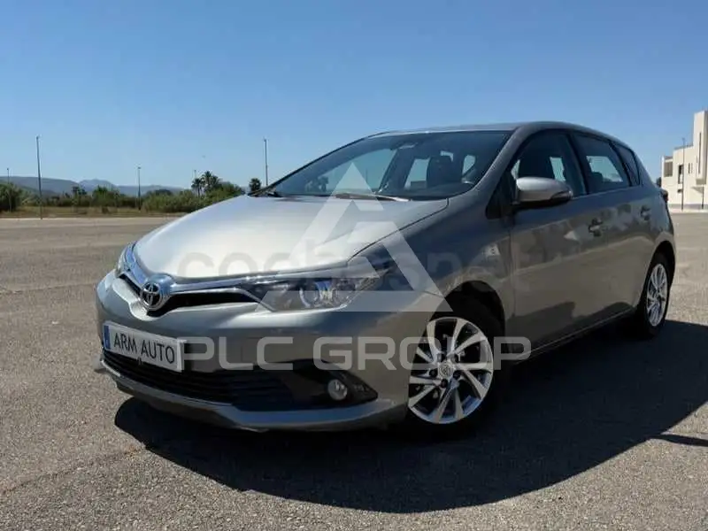 2017 Toyota AURIS