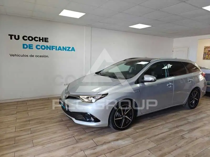2017 Toyota AURIS