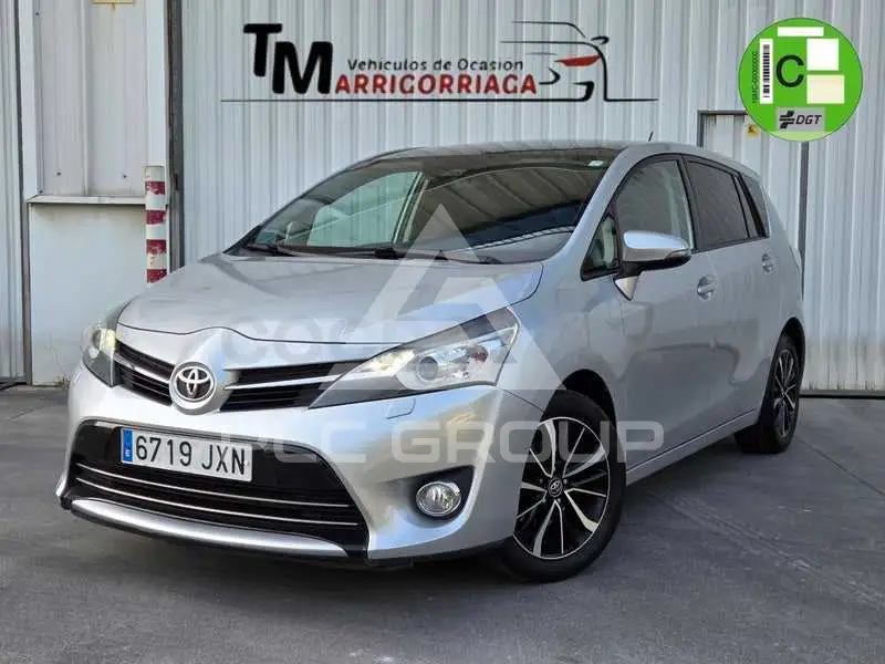 2017 Toyota VERSO