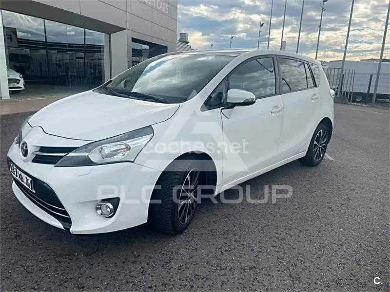 2017 Toyota VERSO
