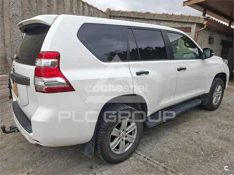 2017 Toyota LAND CRUISER