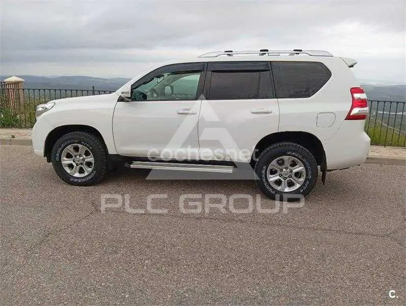 2017 Toyota LAND CRUISER