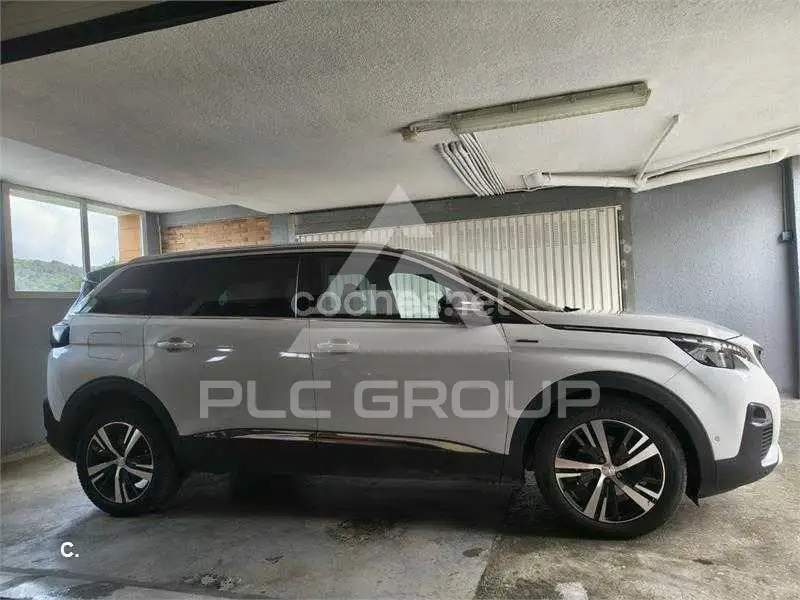 2017 Peugeot 5008