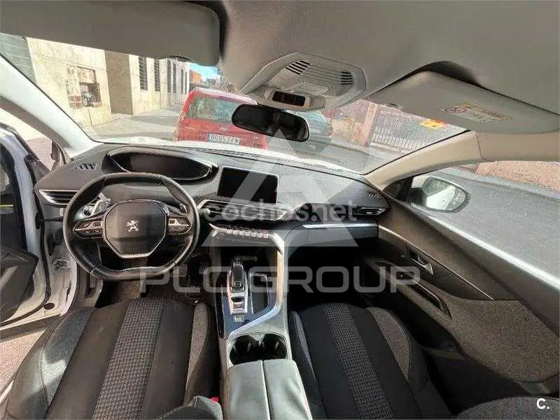 2017 Peugeot 5008