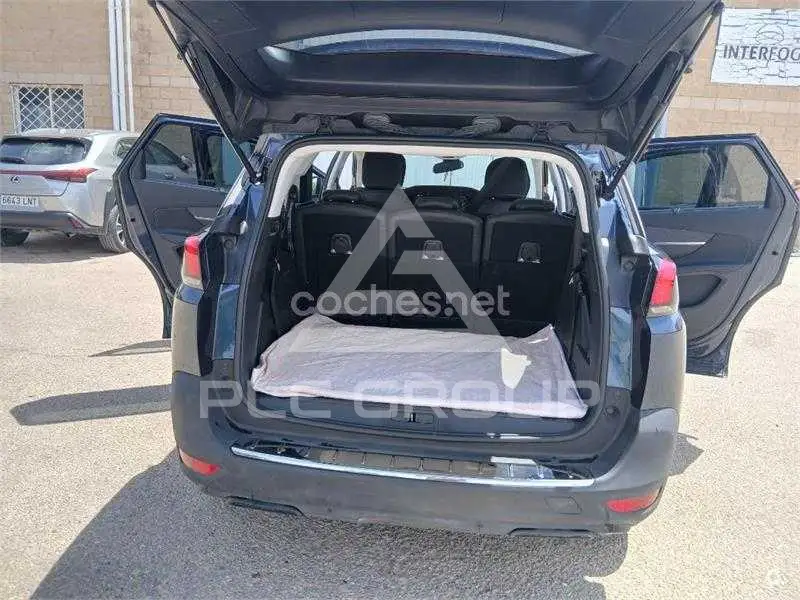 2017 Peugeot 5008